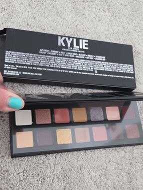 Kylie Neutral & Warm Eyeshadow Palette NIB "The Nice Palette"